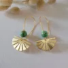 il_fullxfull.4499582077_oahw Boucles Pendantes Éventail Doré Avec Perle Turquoise