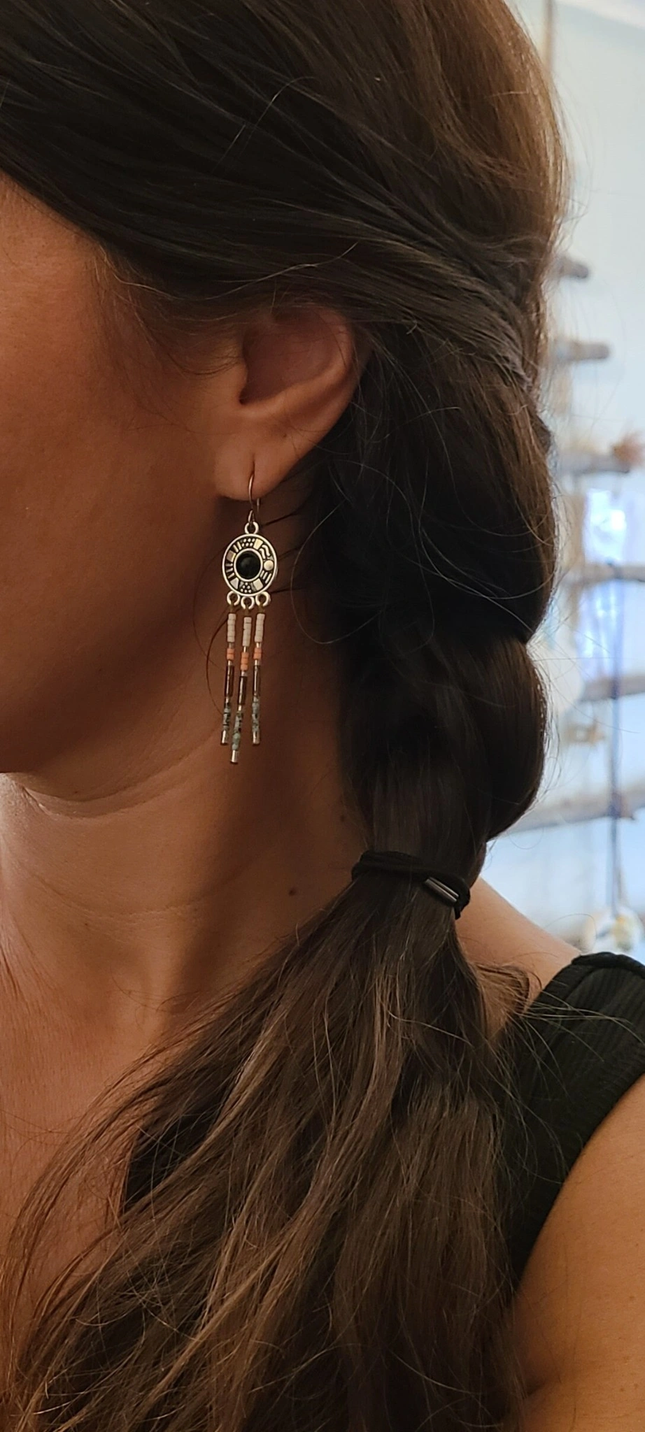 Boucles d’Oreilles Ethniques Noires Avec Cabochon Et Perles Miyuki