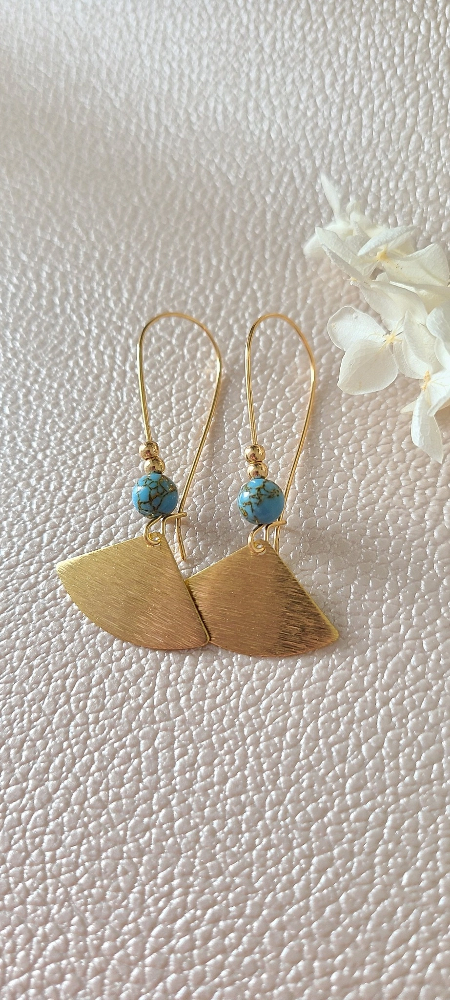 Boucles Éventail Dorées Et Turquoise En Pierre Naturelle