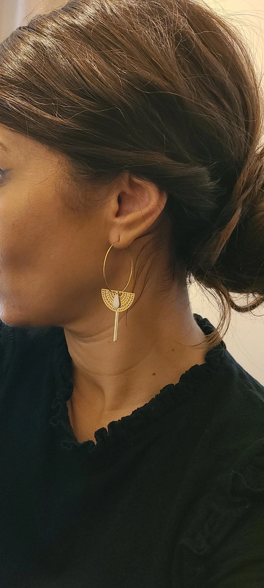 Boucles Créoles Ventail Dorées Avec Perle Blanche