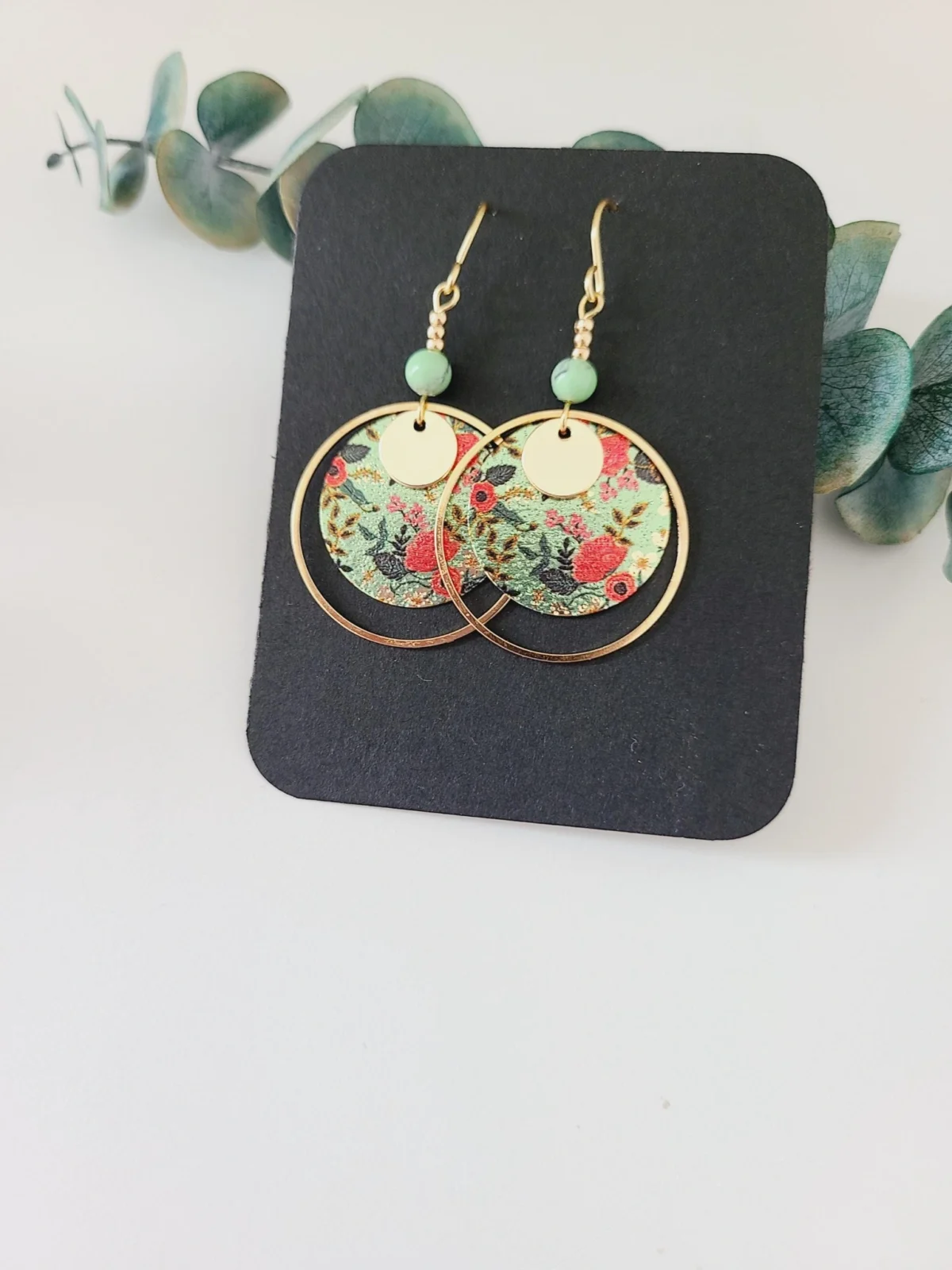Boucles D’Oreilles Japonaises Dorées Avec Perle Howlite