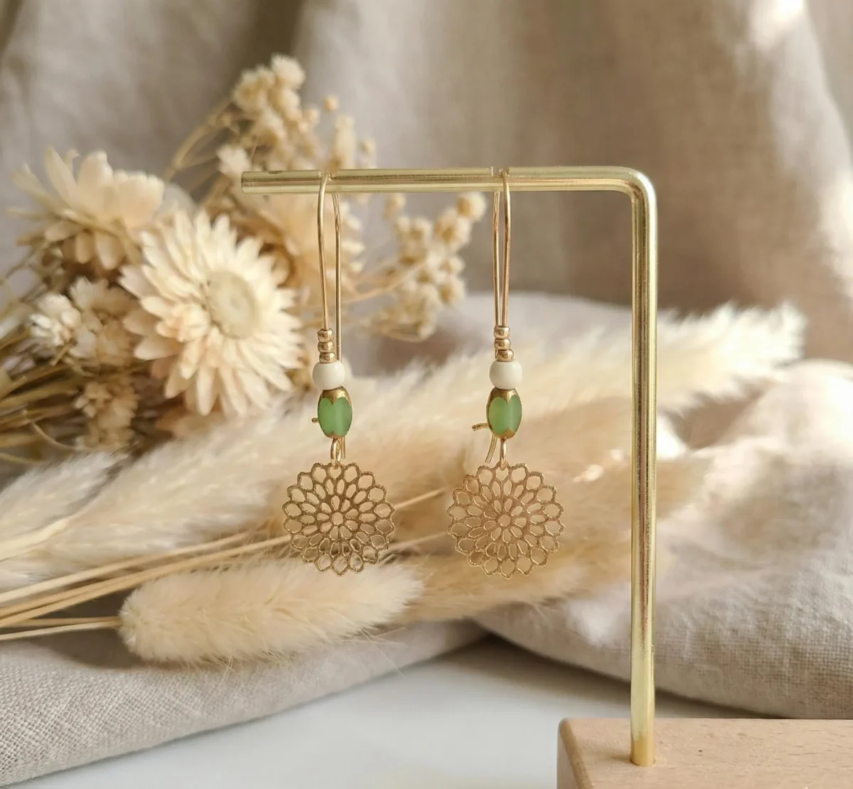 Boucles d'Oreilles Dorées "Mandala Bohème" — Rosace & Perles