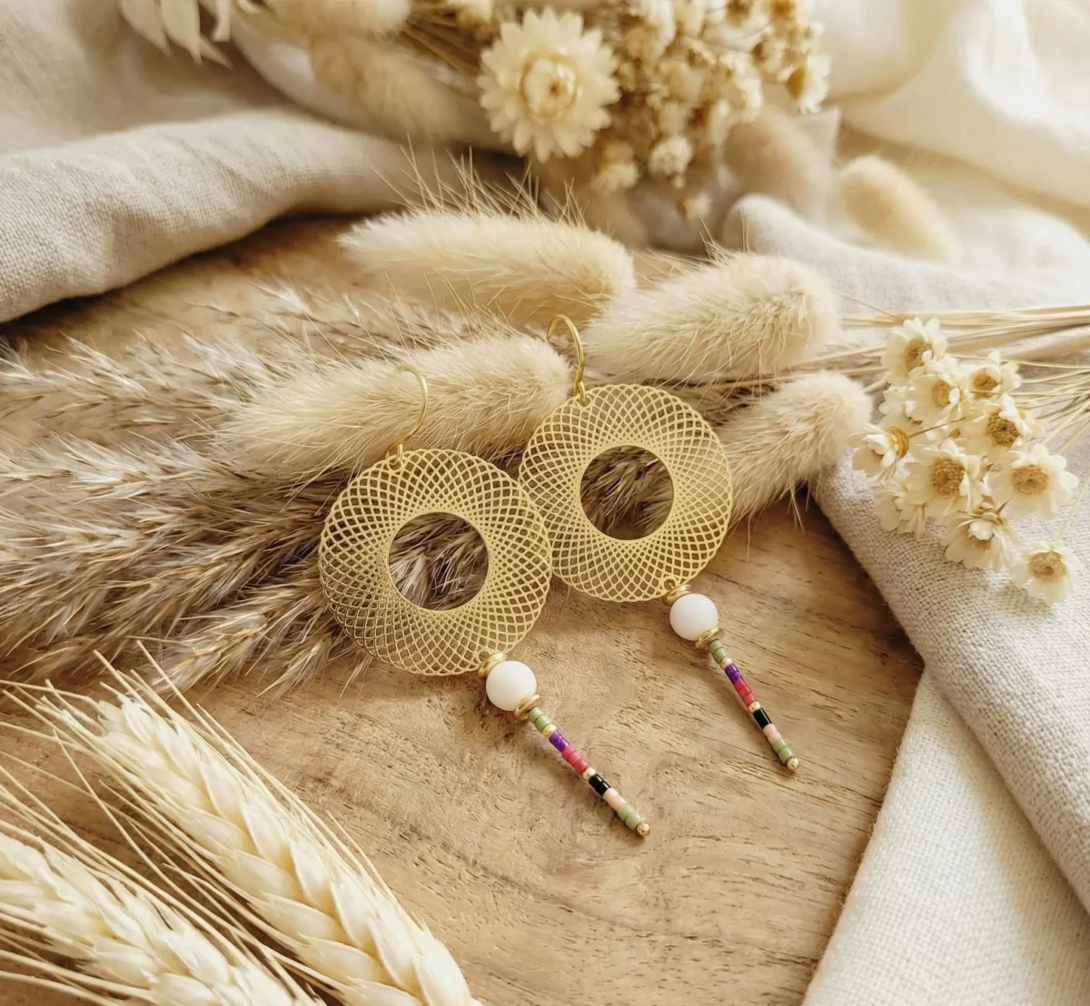 Boucles d'Oreilles Dorées "Filet Bohème" — Disques Ajourés & Miyuki