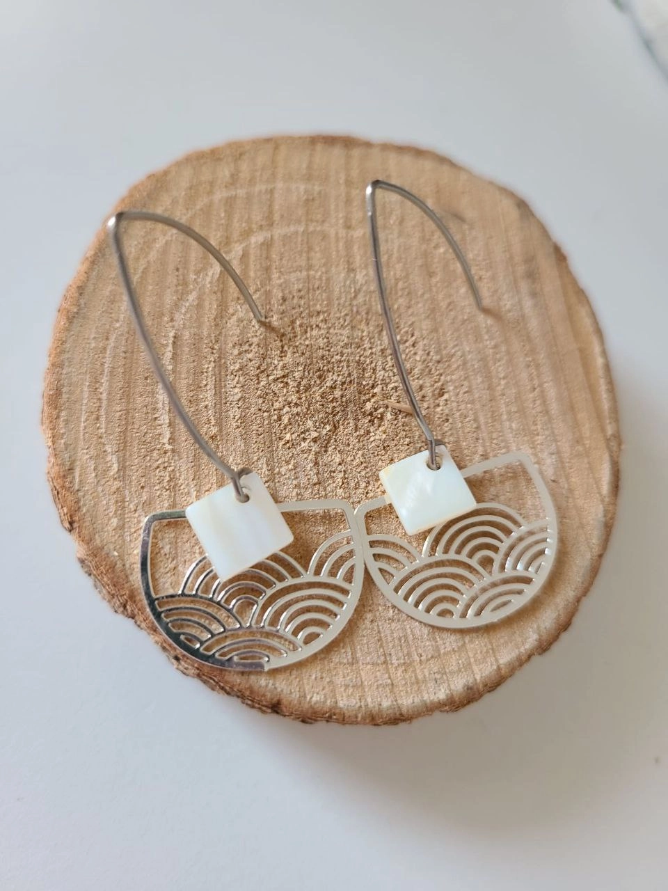 Boucles D’Oreilles Pendantes Ajourées Dorées En Laiton Et Acier Inoxydable