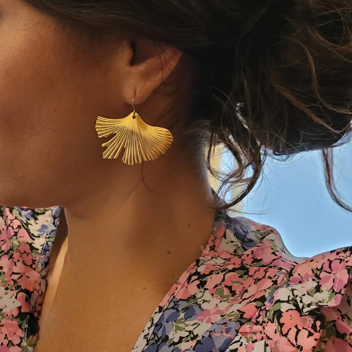 boucle-oreille-carree-1200-15 boucles-oreilles-feuille-ginkgo-dorees-chic