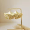il_fullxfull.6461024293_qhio Boucles D’Oreilles Feuille De Ginkgo Dorée Chic