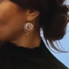 il_fullxfull.6578726269_6rvv Boucles d’Oreilles Japonaises Dorées Motif Floral Violet – Bijoux Artisanaux Fait Main