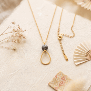 Sans titre (1000 x 1000 px)(7) Collier Doré "Fleur de Sakura" — Goutte & Perle Japonaise
