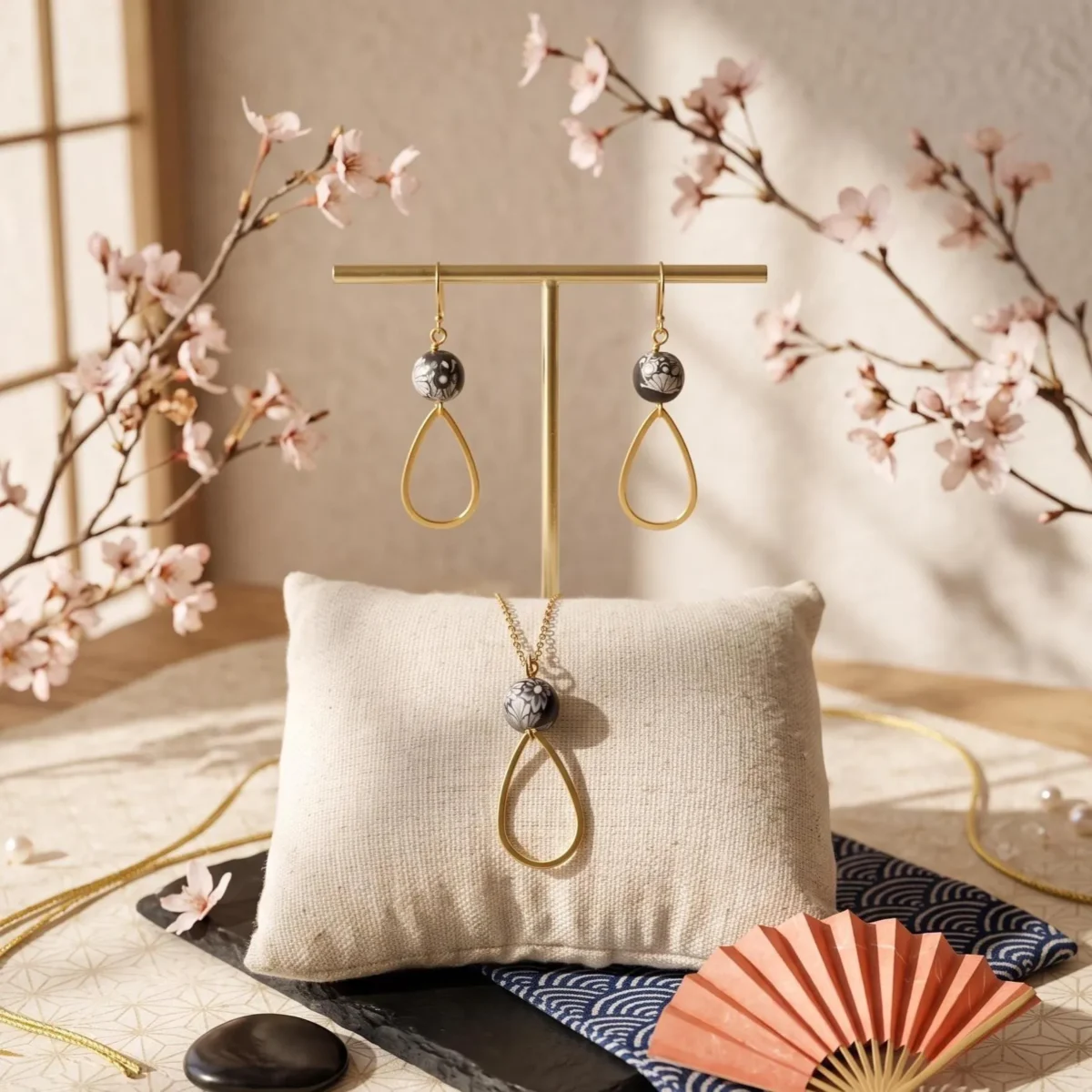 il_fullxfull.8267954120_nwmg Parure Dorée "Fleur de Sakura" — Collier & Boucles Assortis