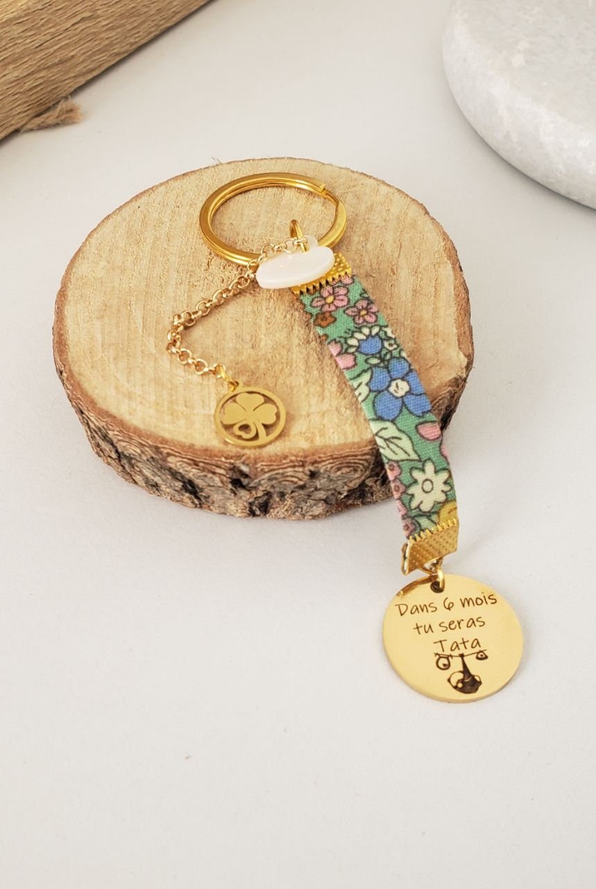 Porte-clés annonce grossesse – tissu Liberty et médaille gravée - photo 5