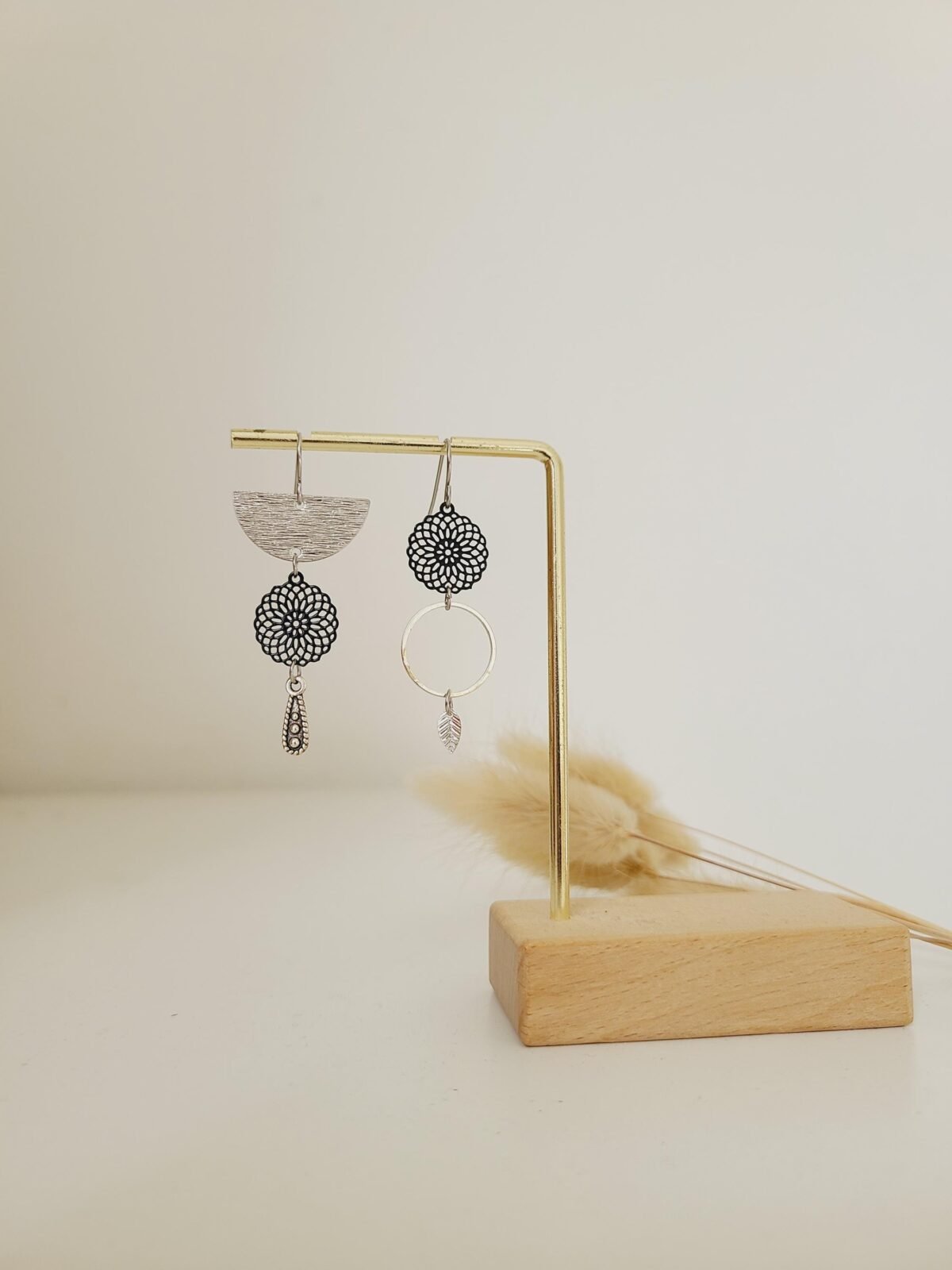 Boucles d'Oreilles Argentées "Dépareillées" — Asymétriques Japonaises - photo 6 Boucles d'Oreilles Argentées "Dépareillées" — Asymétriques Japonaises - photo 6