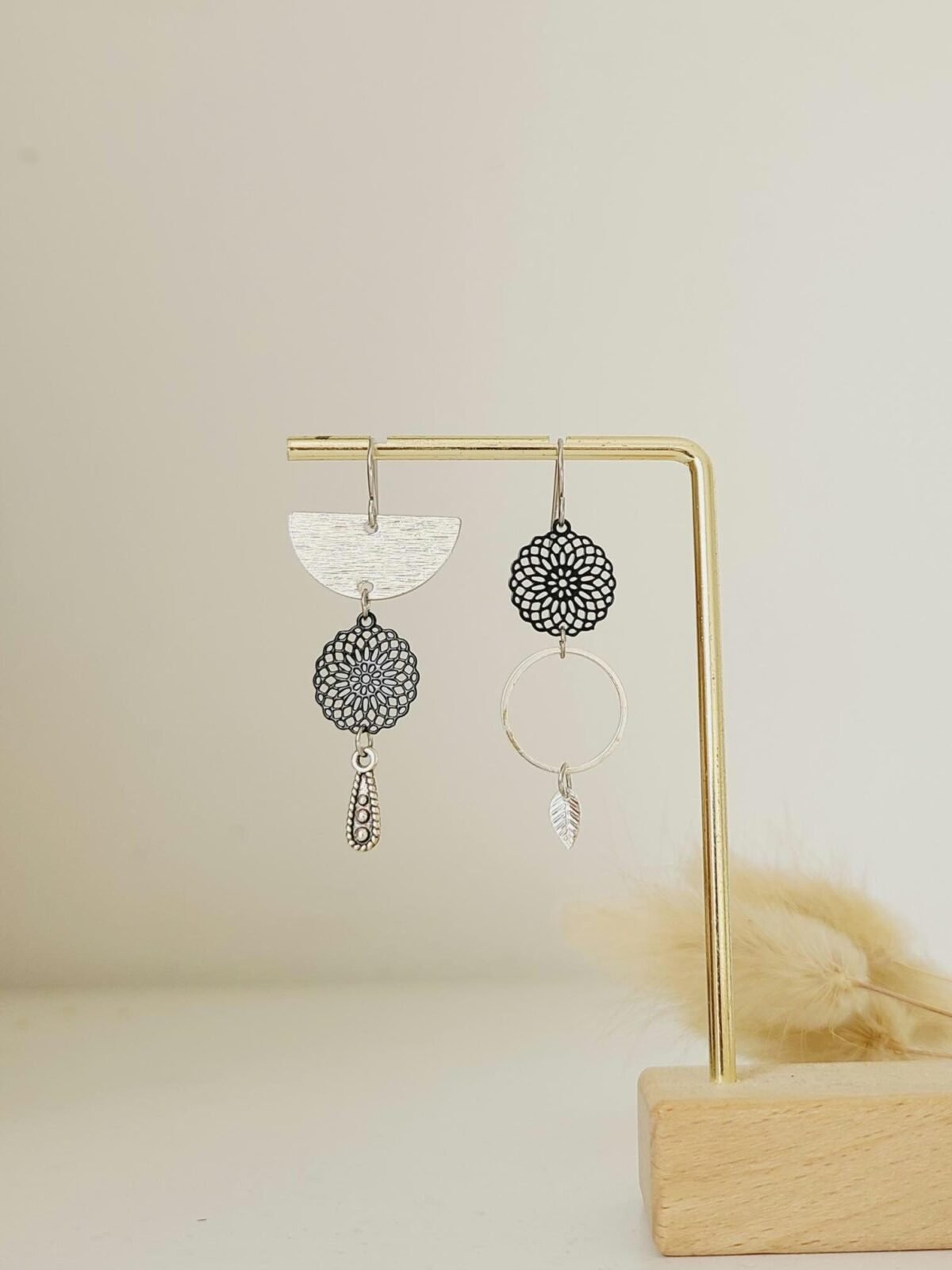 Boucles d'Oreilles Argentées "Dépareillées" — Asymétriques Japonaises - photo 3 Boucles d'Oreilles Argentées "Dépareillées" — Asymétriques Japonaises - photo 3