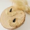 Boucles d'Oreilles Dorées "Black & Gold" — Éventail Ajouré & Goutte Noire - photo 4