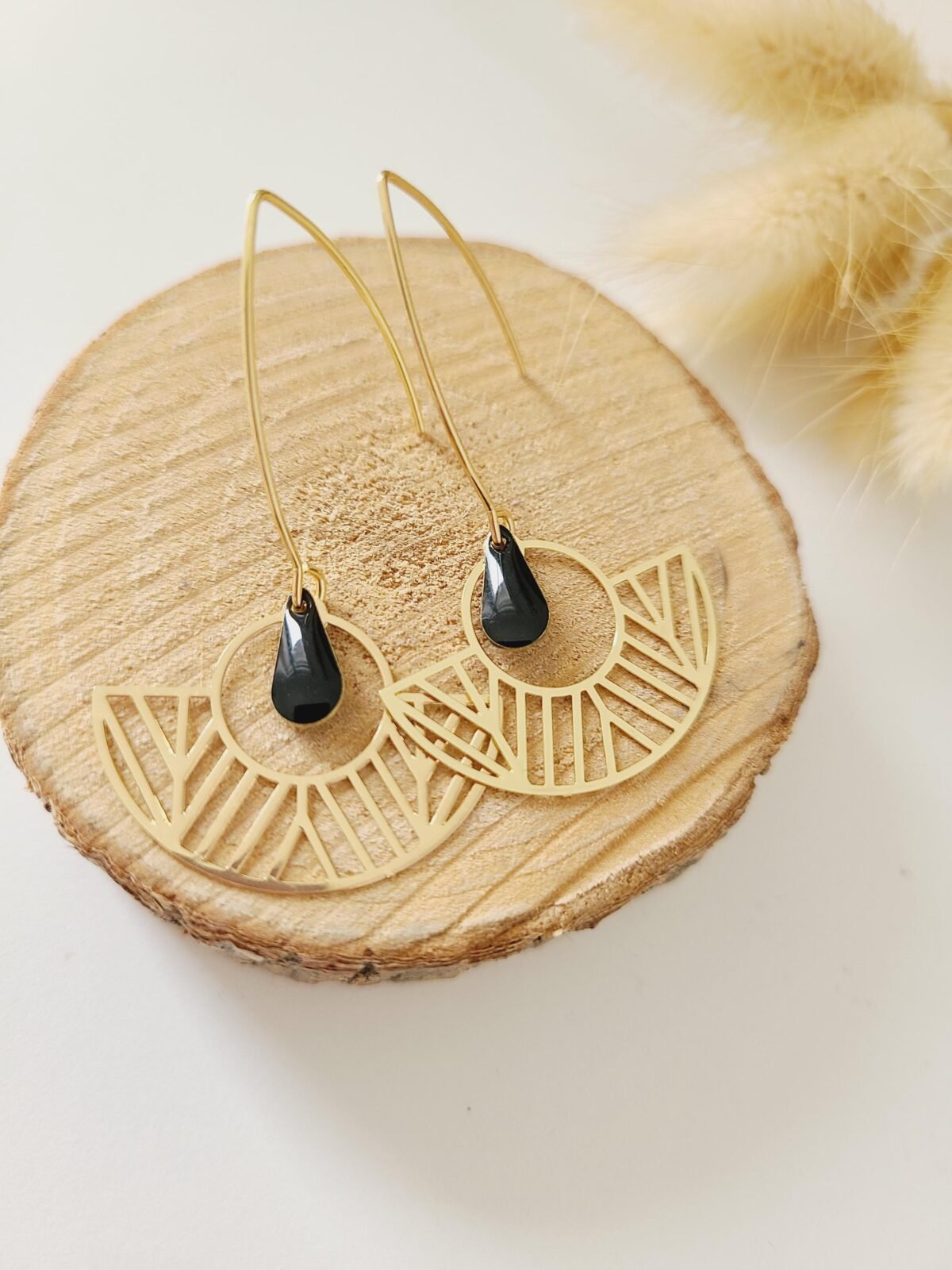 Boucles d'Oreilles Dorées "Black & Gold" — Éventail Ajouré & Goutte Noire - photo 5
