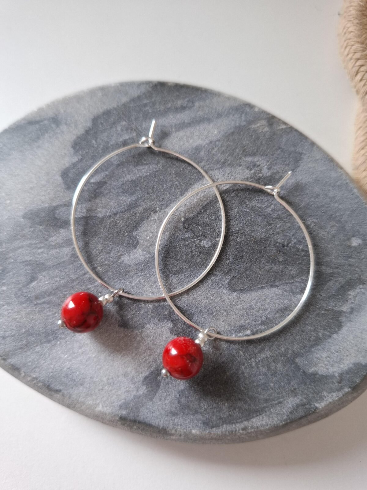 Parure Argentée "Braise" — Créoles & Collier Howlite Rouge - photo 3