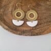 Boucles d'Oreilles Dorées "Croissant" — Rosace Filigranée & Demi-Lune Nacrée - photo 4