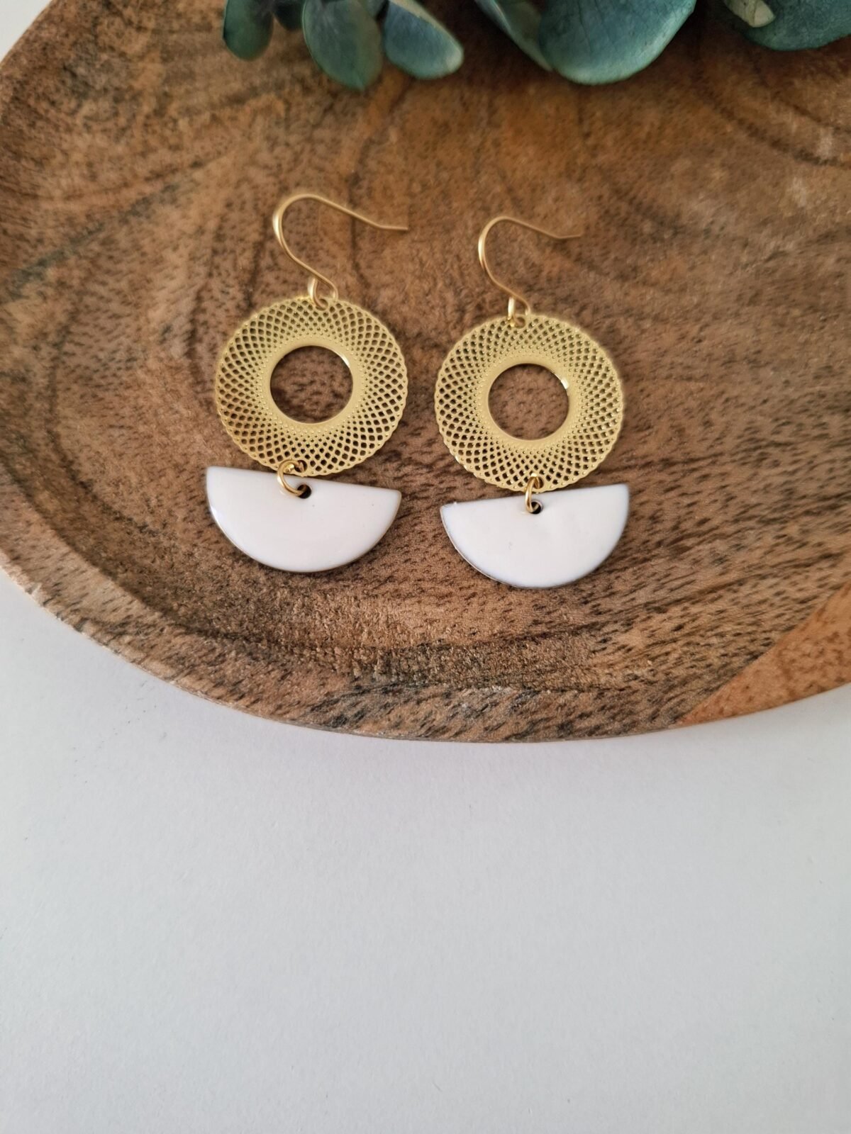 Boucles d'Oreilles Dorées "Croissant" — Rosace Filigranée & Demi-Lune Nacrée - photo 4
