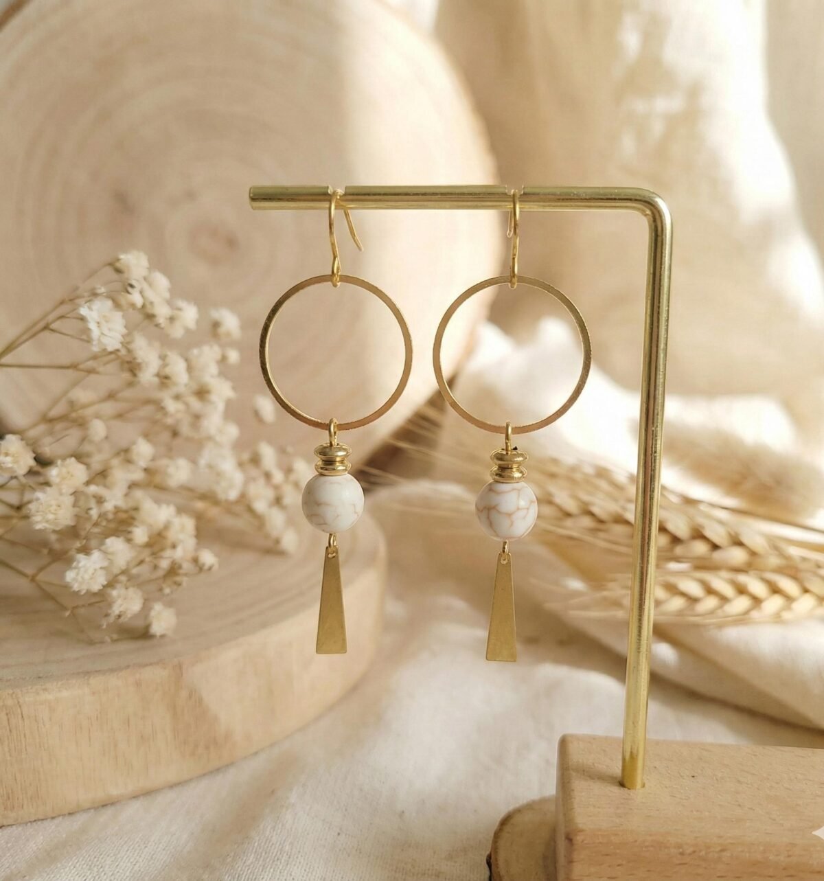 Boucles d'Oreilles Dorées "Verticale" — Cercle Ajouré & Bâtonnet - photo 3