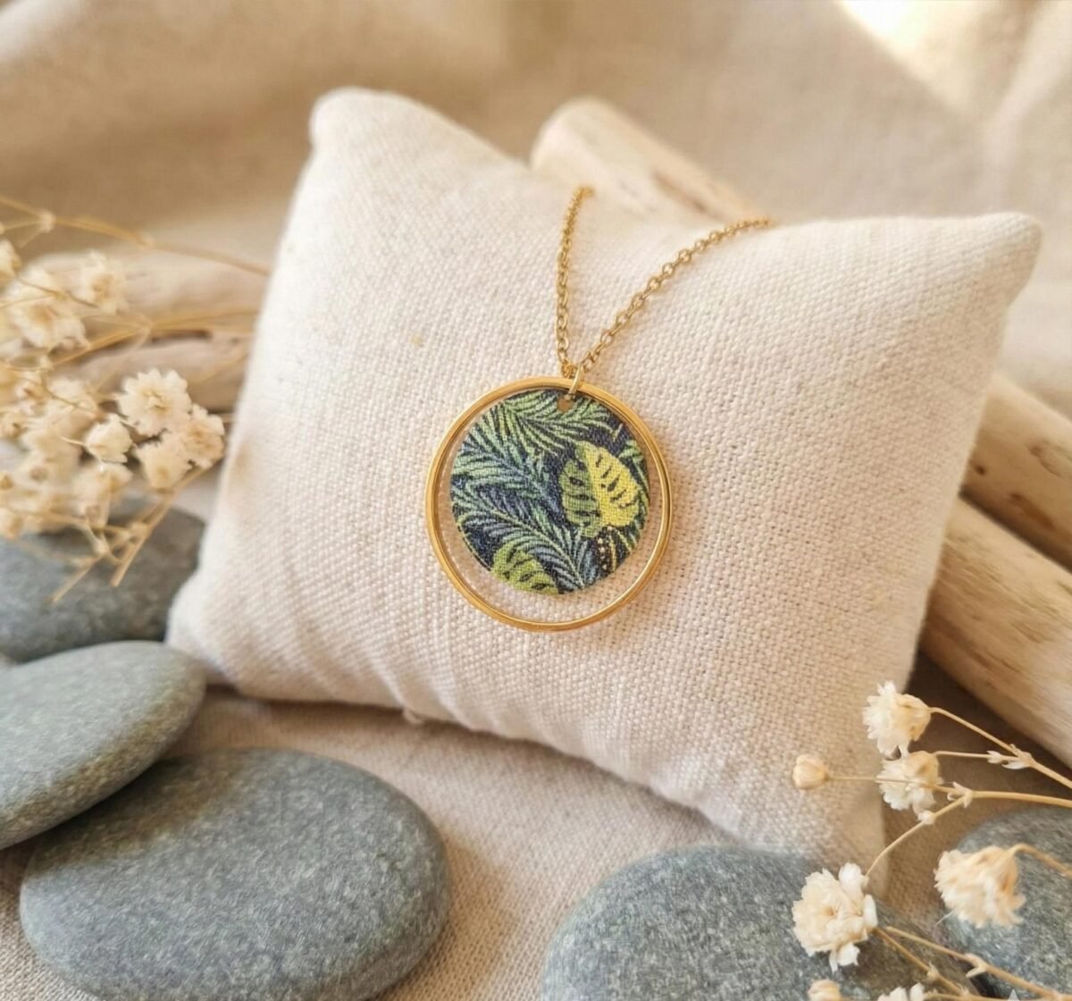Collier Doré "Jungle" — Pendentif Rond & Motif Tropical - photo 3