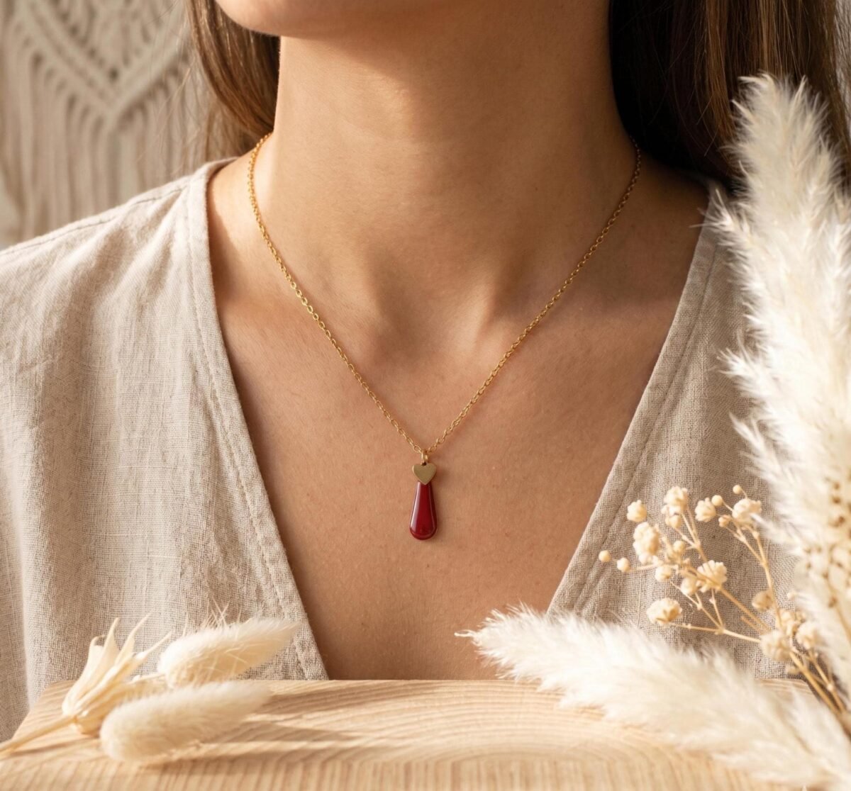 Collier Doré "Cœur Rouge" — Goutte Émaillée & Cœur - photo 2 Collier Doré "Cœur Rouge" — Goutte Émaillée & Cœur - photo 2