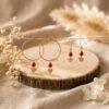 Duo Boucles d'Oreilles Dorées "Complices" — Cœur & Howlite Rouge - photo 4 Duo Boucles d'Oreilles Dorées "Complices" — Cœur & Howlite Rouge - photo 4
